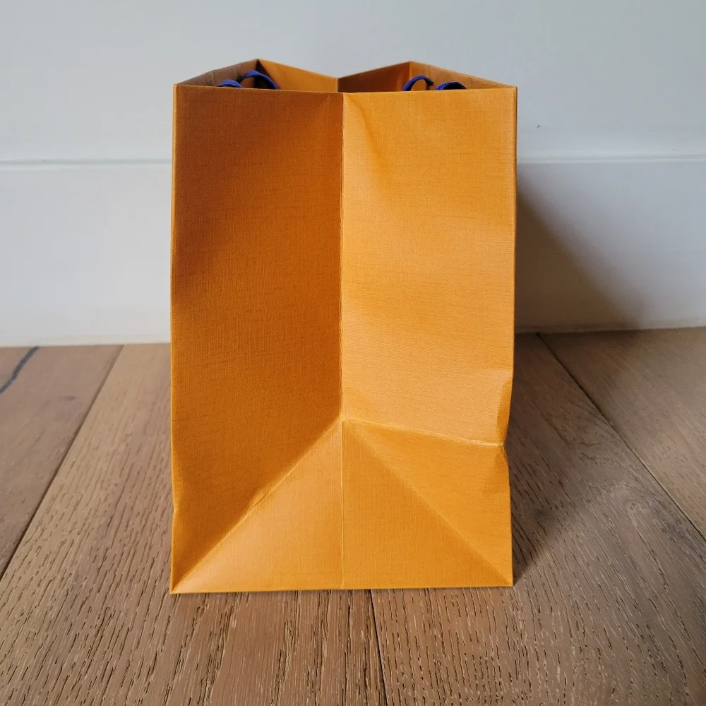π― AUTHENTIC β¨οΈ Louis Vuitton Empty MINI Gift Boxes and Ribbon Set π - Picture 9 of 13